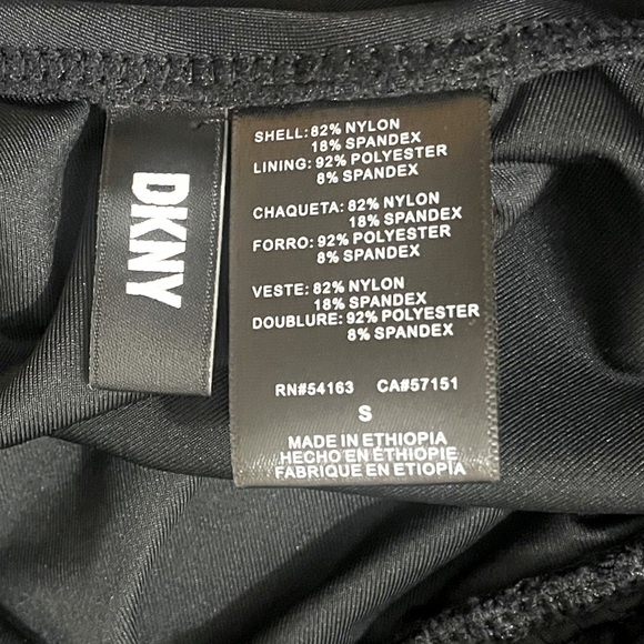 DKNY Ruffled V Neck Tankini Swimsuit Top‎ Womens Small Black Stretchy UPF NWT - Picture 10 of 11